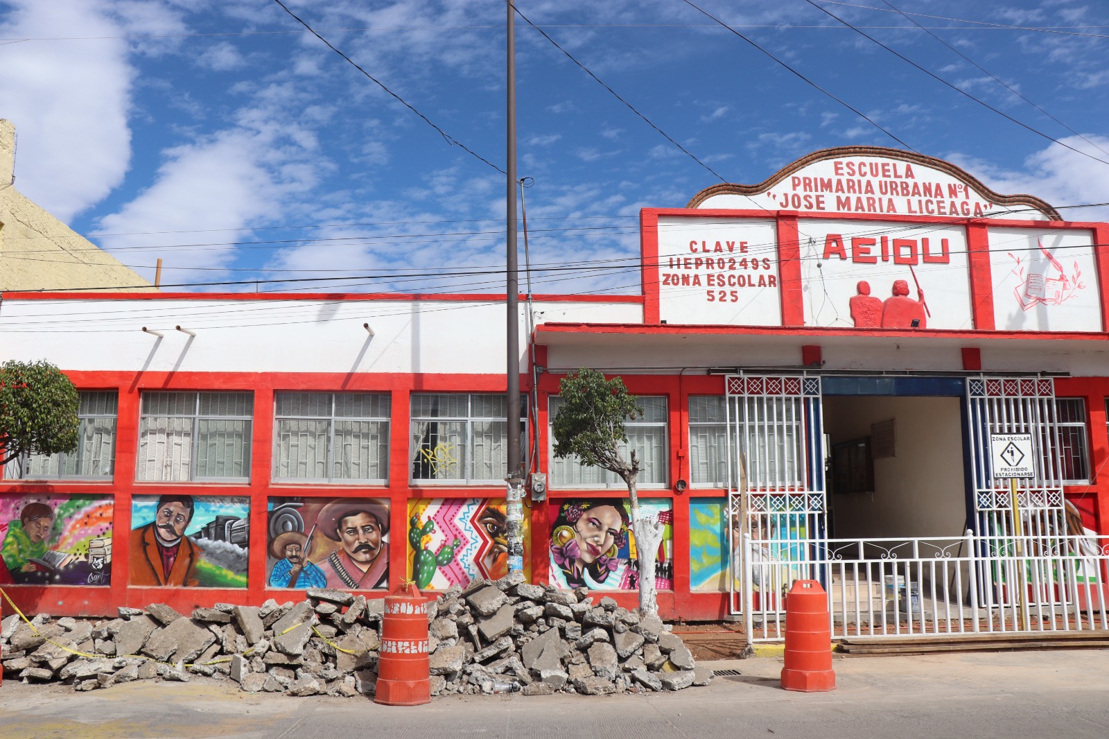 Se realizan mejoras para escuelas en el municipio de Romita.