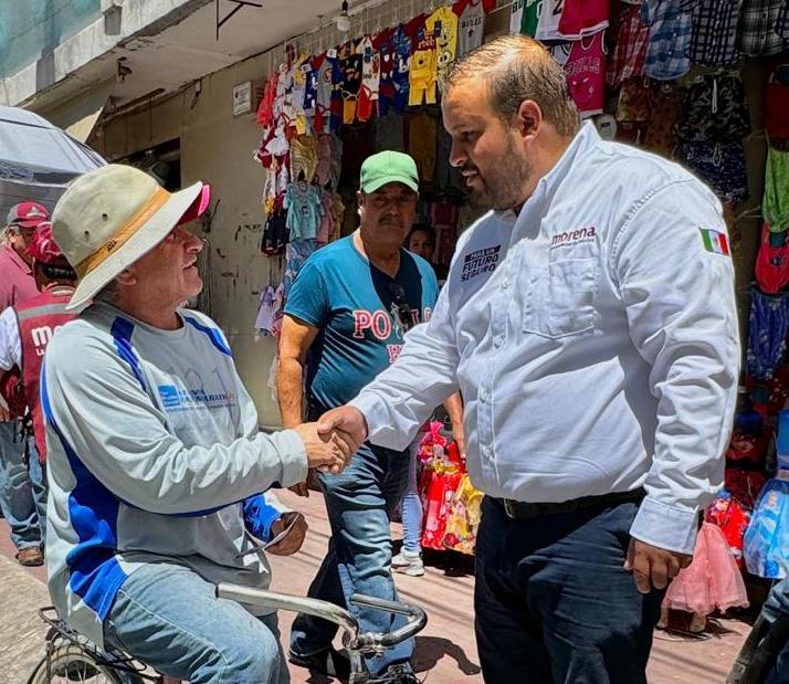 Recorre Gerardo Morales la Calle Díaz Mirón