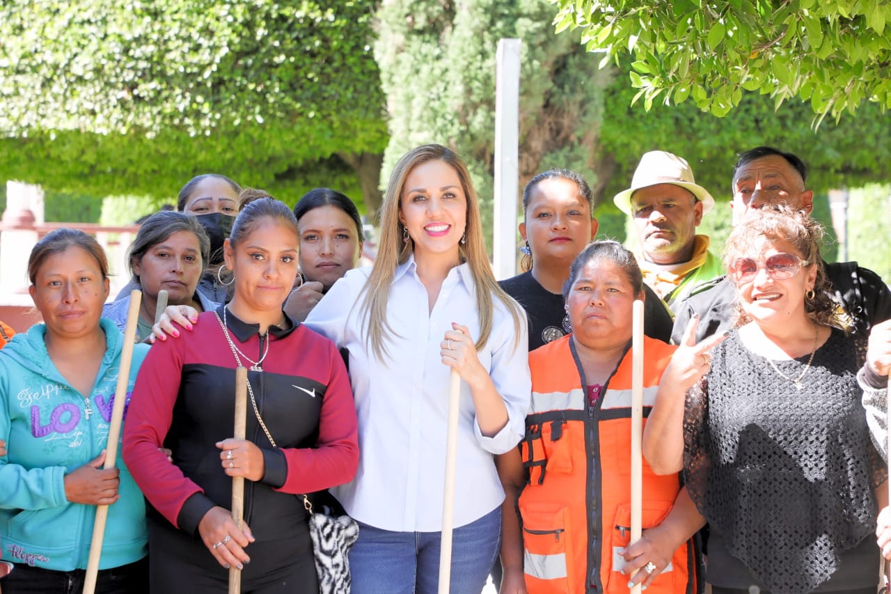 Trabaja Melanie por un Silao Limpio desde el día 1 de su Administración