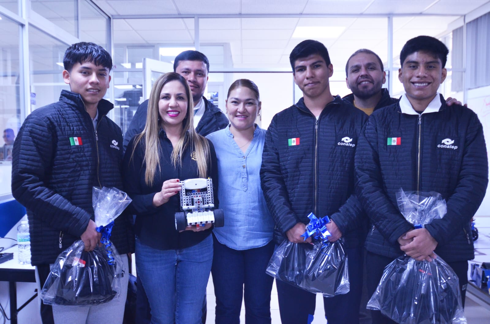 Desea Melanie Murillo el mejor de los éxitos a talentos juveniles que representarán a Silao y a México