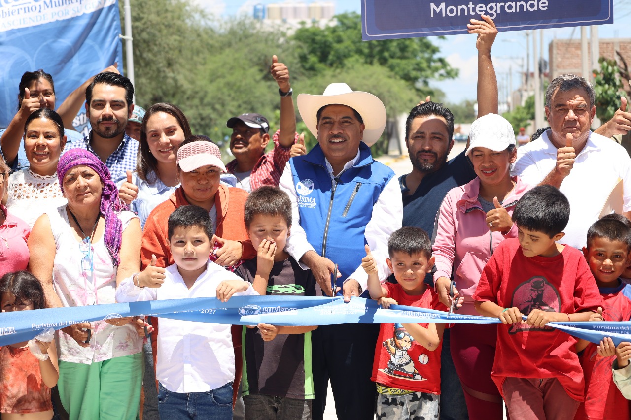 Purísima avanza en pavimentación de calles en Montegrande