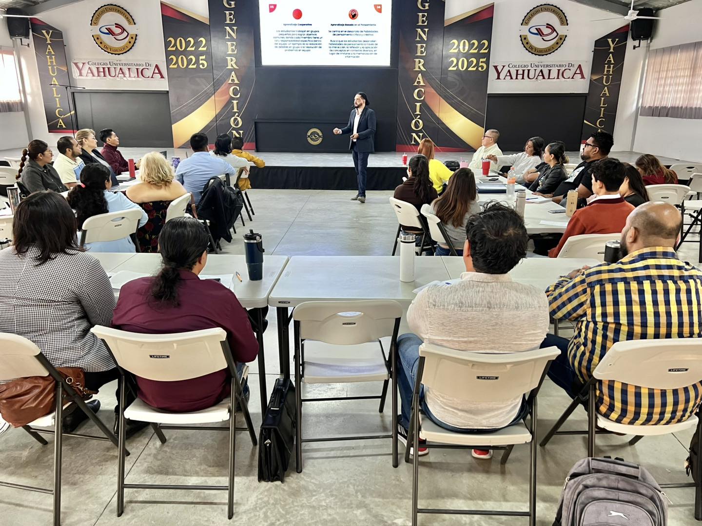 Docentes del Colegio Universitario Yahualica refuerzan su preparación