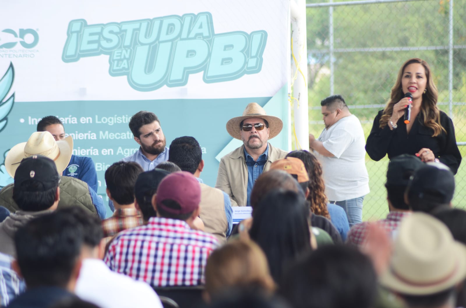 Llama Melanie a generar una gran alianza académica por el campo silaoense en la Mini-expo Agronegocios UPB 2025