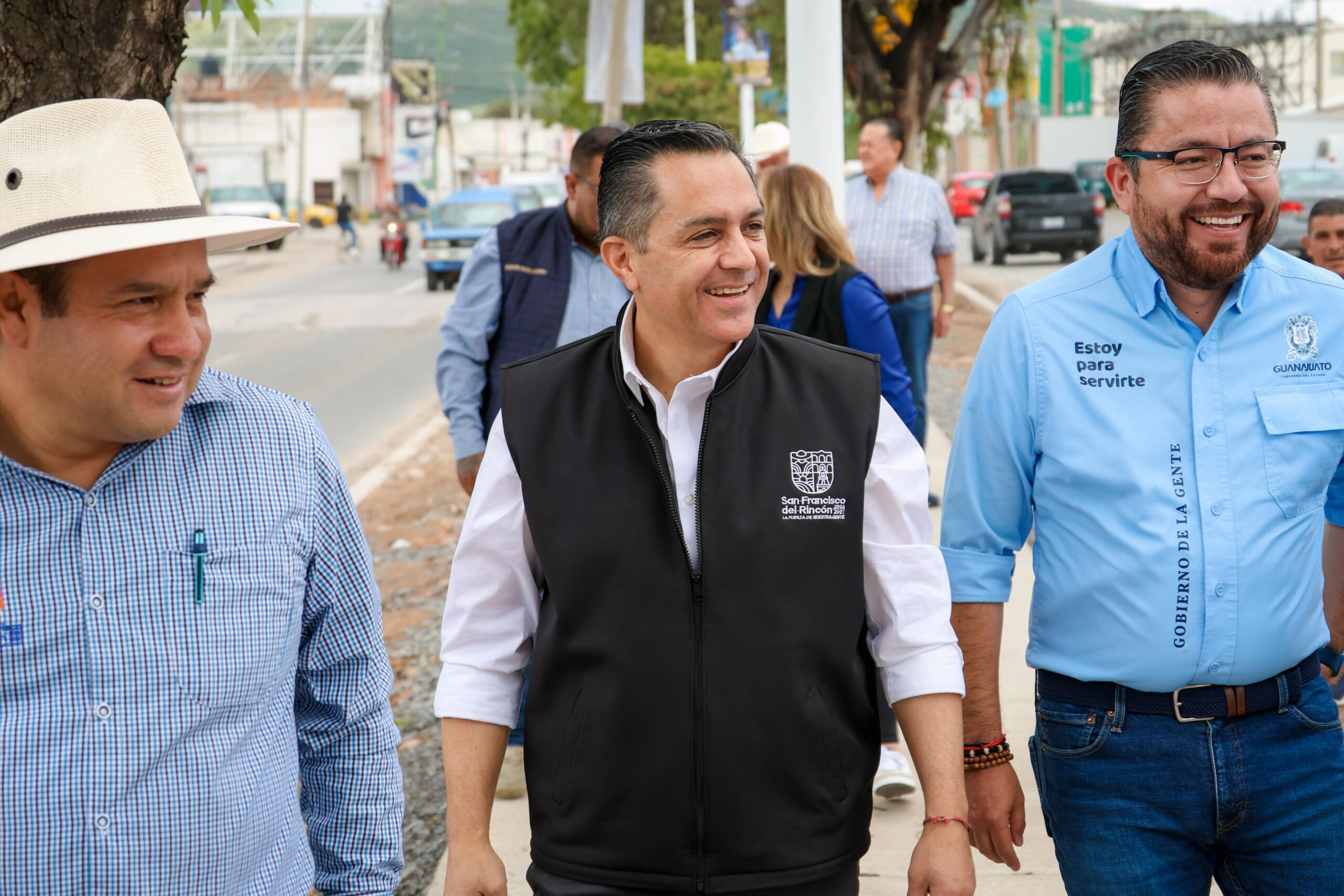 TOÑO MARÚN REALIZA GIRA DE OBRAS EN EL MUNICIPIO