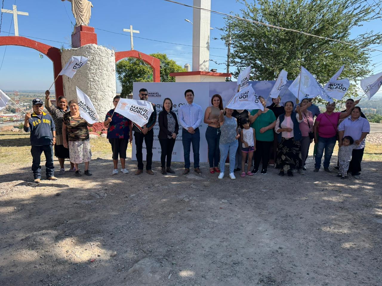 Inicia la construcción de escalinatas en el Callejón Galván, en la Colonia Hidalgo