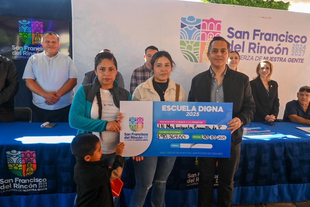 Tercera Entrega del programa “Escuela Digna”