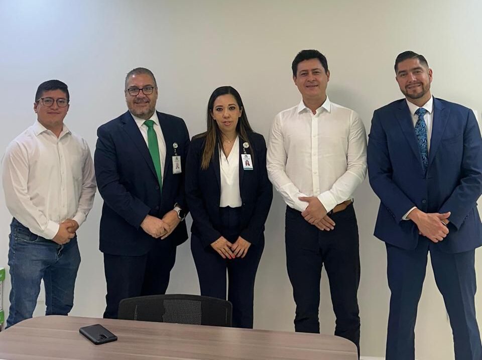 El alcalde de Manuel Doblado gestiona solución ante CFE por fallas de energía eléctrica