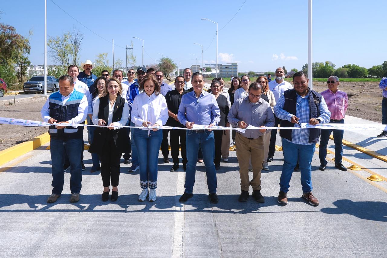 REALIZAN GIRA DE ENTREGA DE OBRAS 